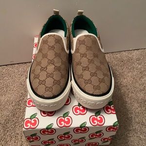 Gucci women’s tennis sneakers